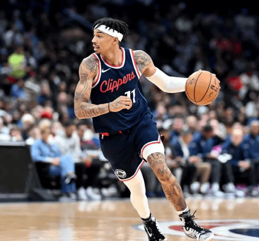 今晨体能课后，曼联更衣室发声备战NBA常规赛，质疑声仍在，数据趋势出现新变化的简单介绍j9游戏官方下载